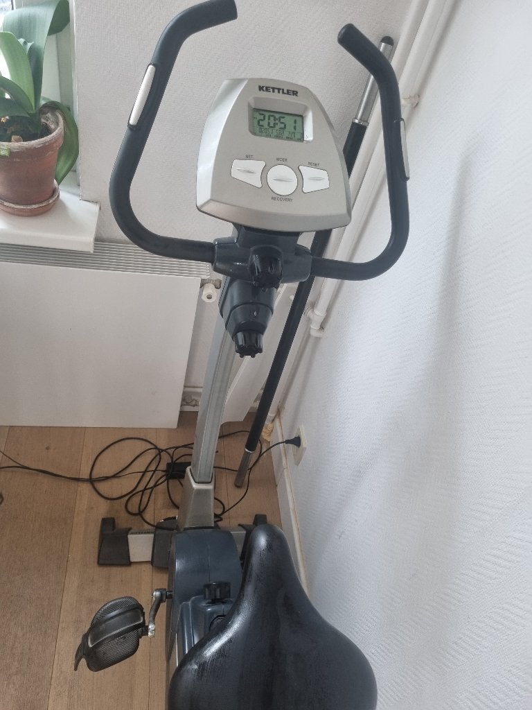Hometrainer 25 euro kettler paso 107, Ophalen, Gebruikt, Metaal, Hometrainer