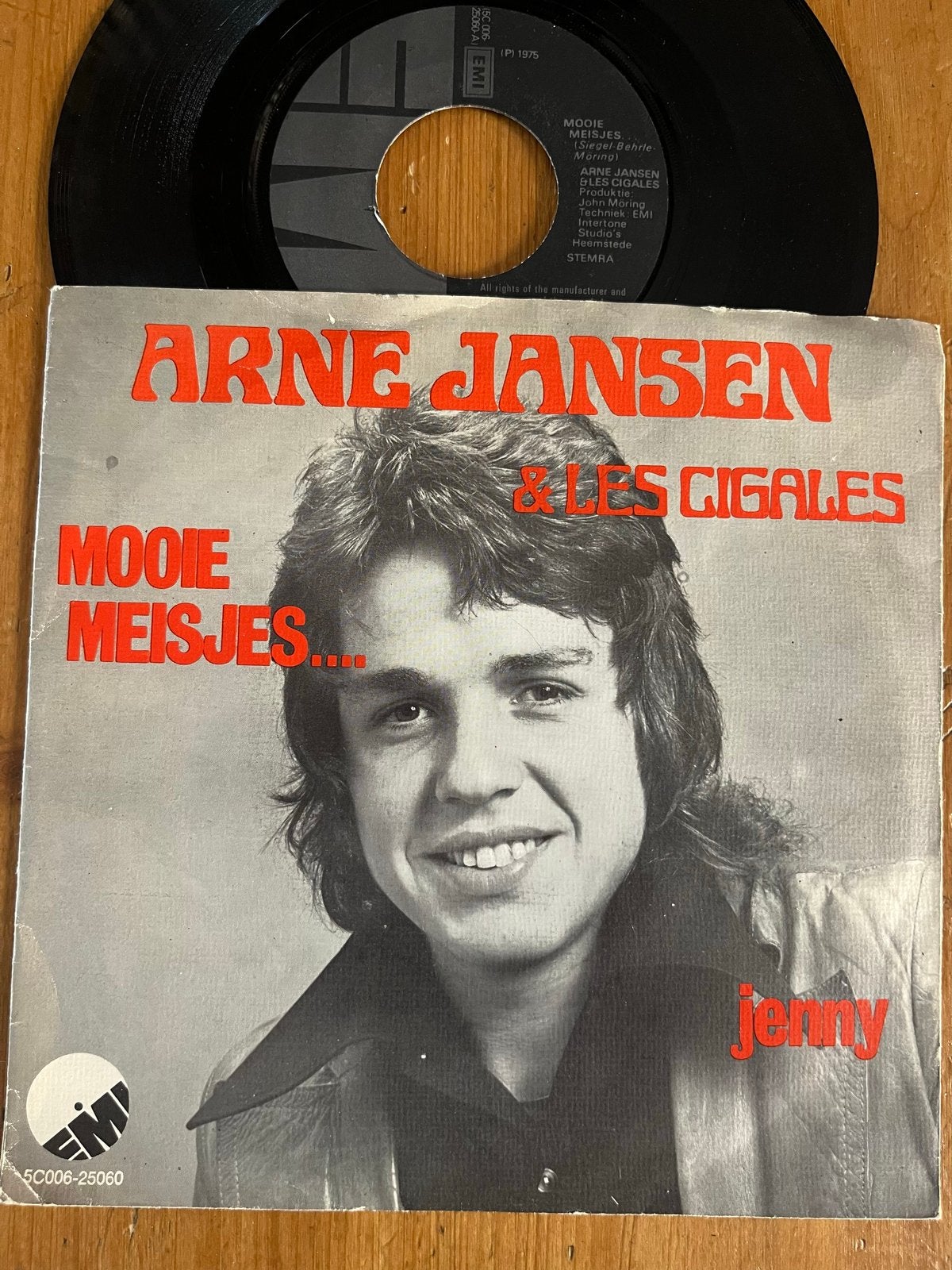 Arne Jansen & Les Cigales - Mooie Meisjes (7 inch single), Cd's en Dvd's, Gebruikt, 7 inch, Nederlandstalig, Fotohoes