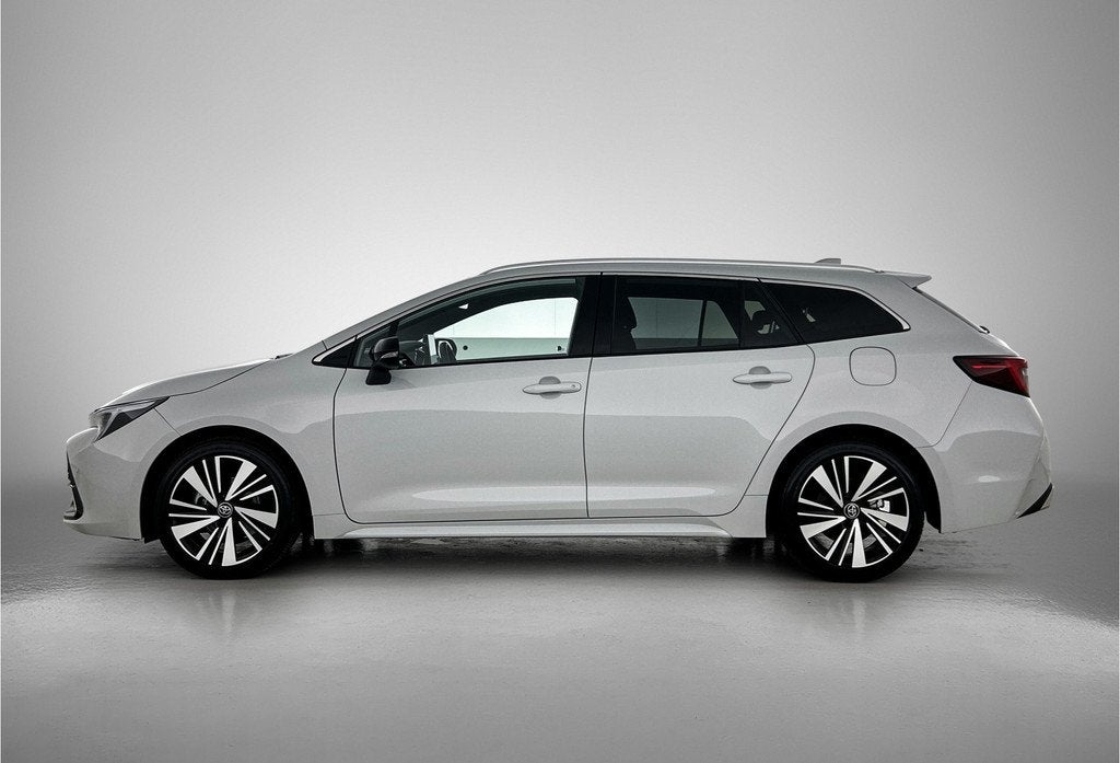 Toyota Corolla Touring Sports Hybrid 140 Dynamic | NL dealer, Auto's, Toyota, 12 maanden, 450 kg, Gebruikt, 4 cilinders