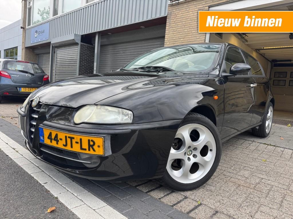 Alfa romeo 147 1.6 T.Spark Distinctive CLIMA 17 RIJDT GOED N, Voorwielaandrijving, Gebruikt, 4 cilinders, 400 kg