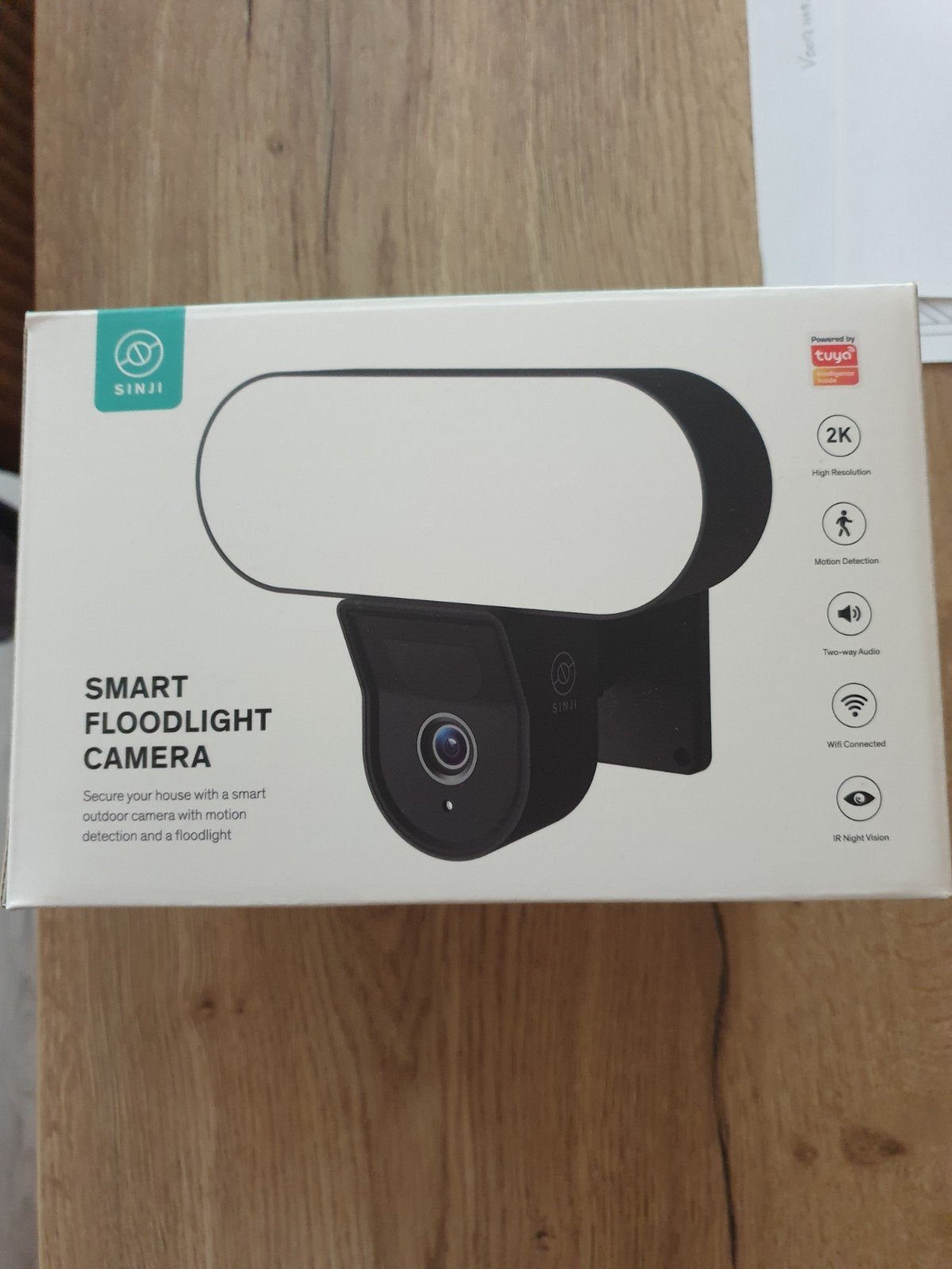 Nieuwe Sinji Smart Floodlight Camera 2K - Buitenbeveiliging, Ophalen, Nieuw, Buitencamera