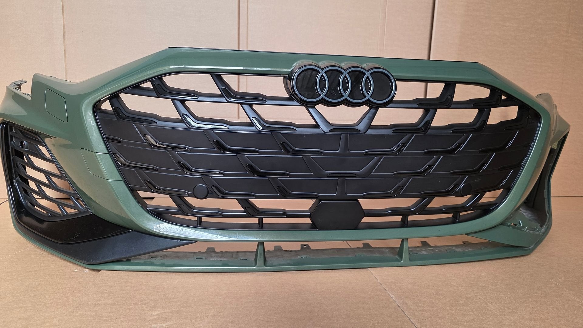Voorbumper Audi A3 8Y FACELIFT S-Line S3 8Y0807437R bj.2025-, Gebruikt, -, Voor, Ophalen of Verzenden