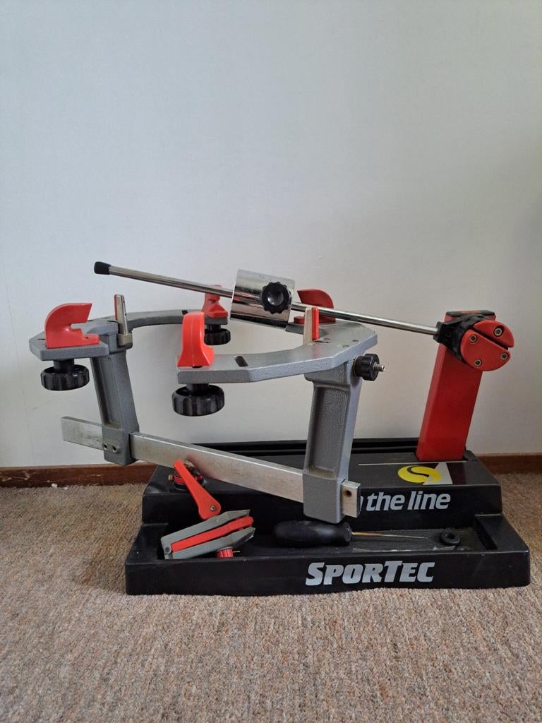 Bespanapparaat Sportec met snaren en accessoires, Sport en Fitness, Tennis, Ophalen