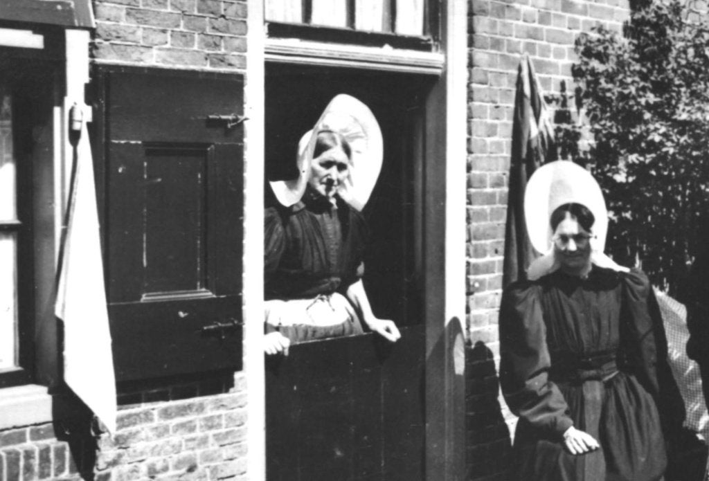 967709	Huizen	Klederdracht	NH jr 50	Nette kaart Onbeschreven, Ophalen of Verzenden, 1940 tot 1960, Ongelopen, Noord-Holland