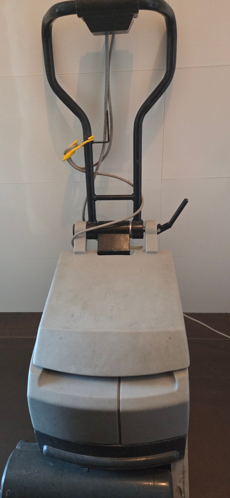 Nilfisk CA 340 Schrob- en Zuigmachine, Ophalen, Gebruikt, Schrobmachine