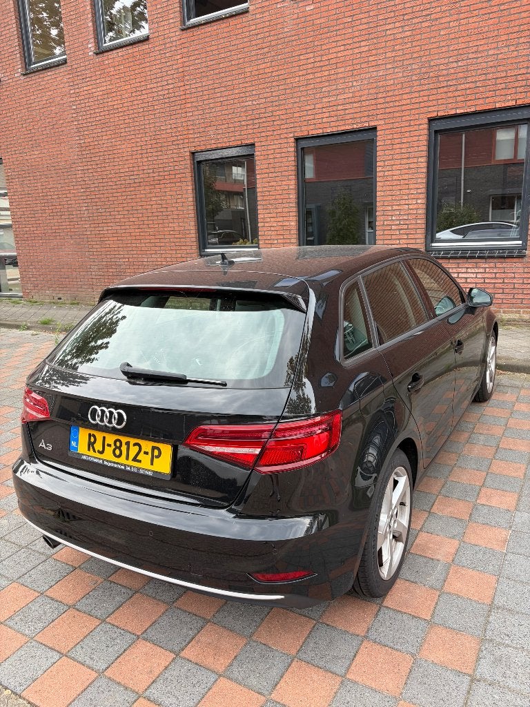 Audi A3 1.0 Tfsi 116pk 2018 Zwart, Auto's, Stof, Zwart, 620 kg, Zwart