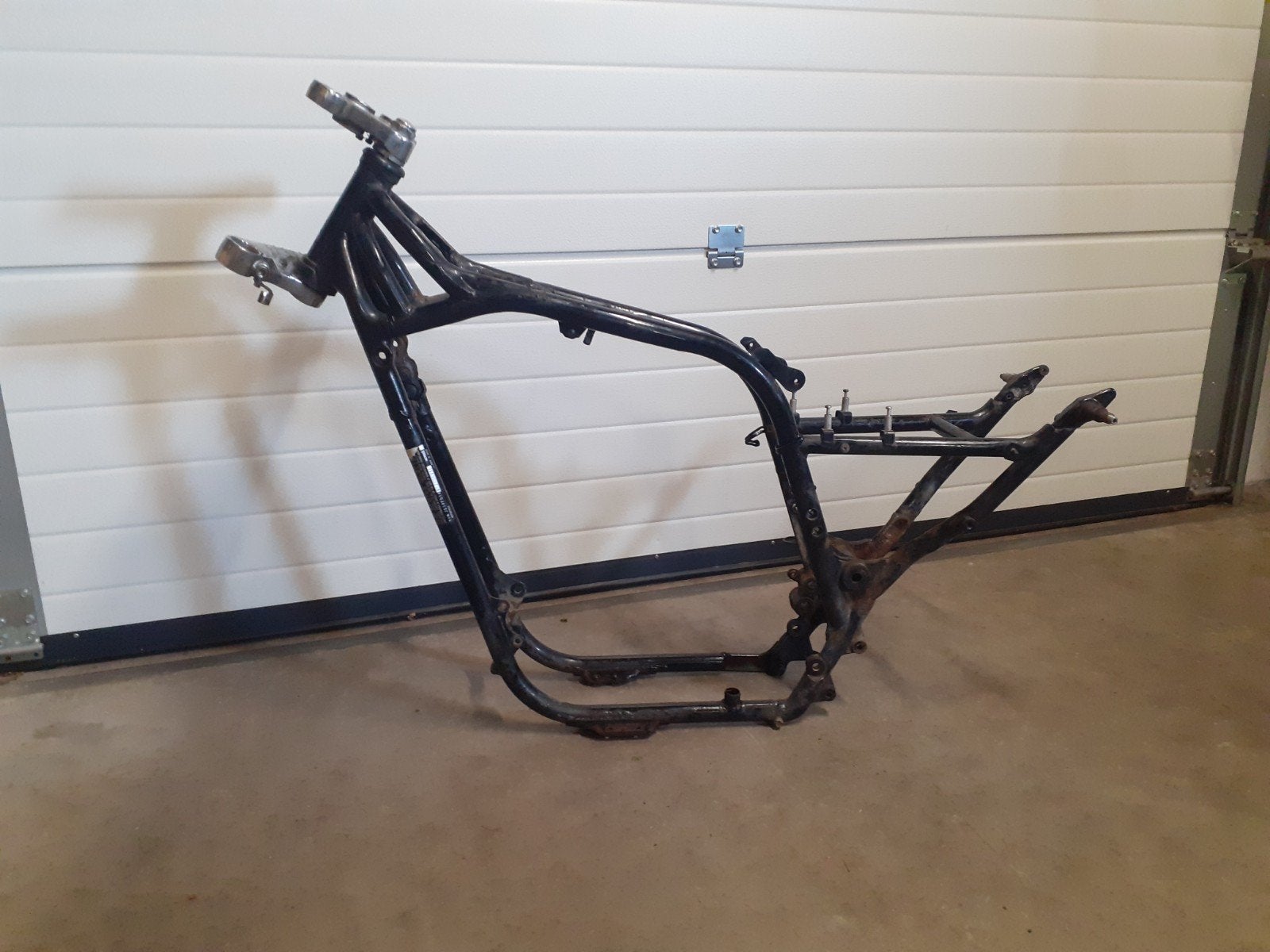 Frame Suzuki Intruder VS700 met Belgische papieren, Ophalen, Gebruikt