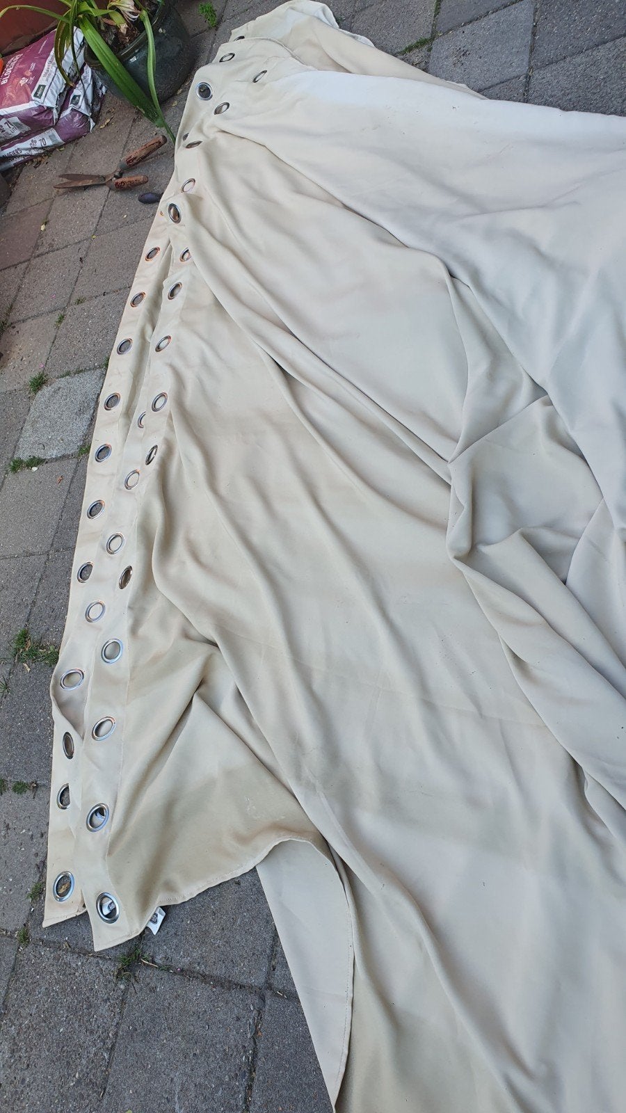 Gordijnen met ringen - Gebruikt, rook- en kaarsgeur, Gebruikt, 200 cm of meer, Beige, Ophalen of Verzenden