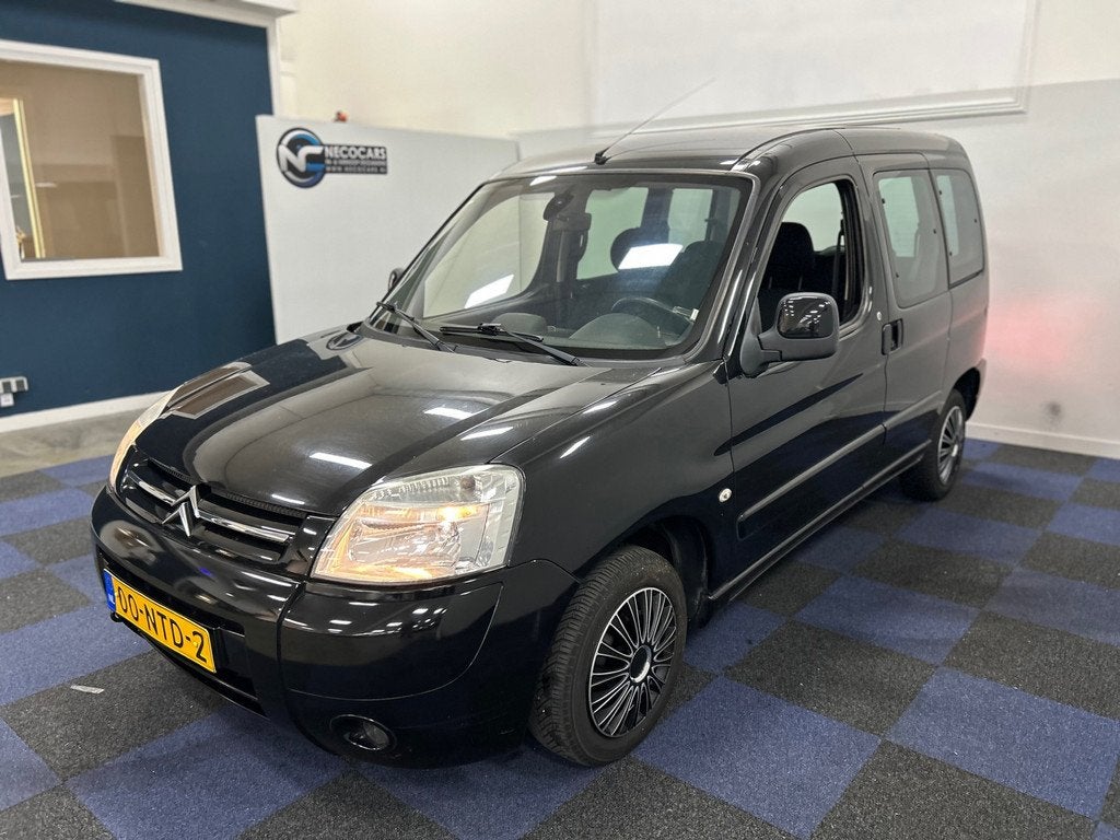 Citroen Berlingo 1.4i Multispace Cool Tech / MULTIEZETTER /, Auto's, Bestelauto's, Voorwielaandrijving, Citroën, Zwart, 14 km/l