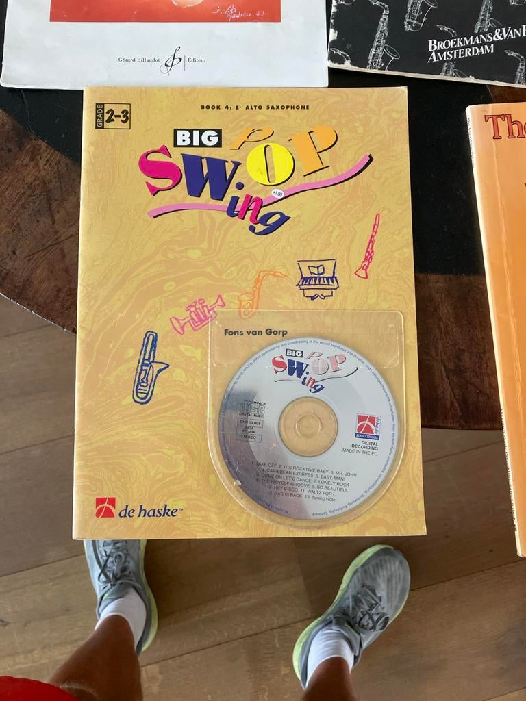 Big Swing Pop alt saxofoon boek met CD - Fons van Gorp, Muziek en Instrumenten, Ophalen of Verzenden, Zo goed als nieuw, Populair