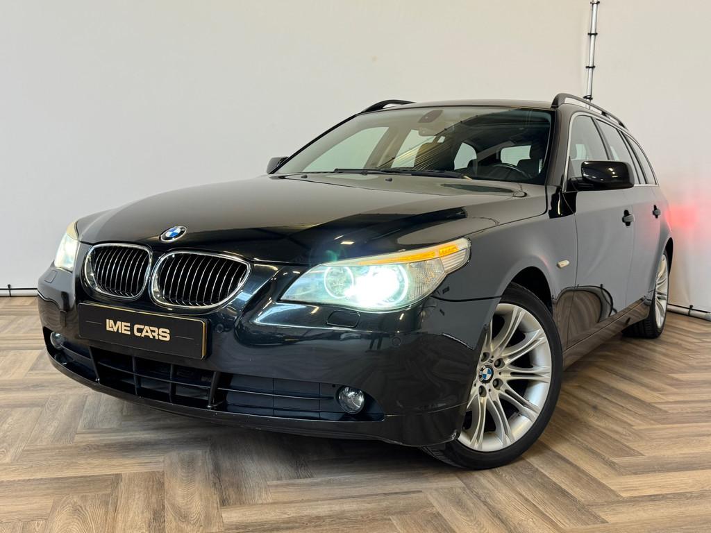 BMW 5-serie Touring 523i | NETTE AUTO! | DEALER ODERHOUDEN!, Automaat, Achterwielaandrijving, Zwart, Zwart