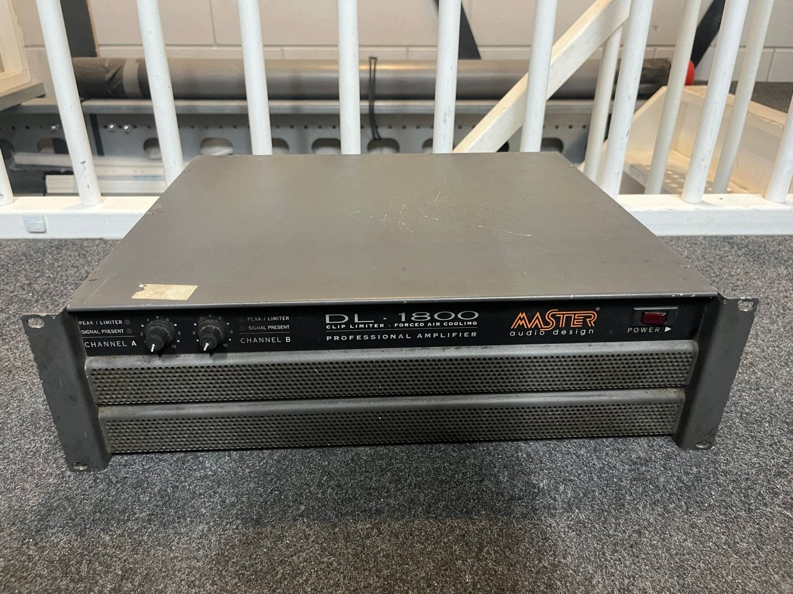 Master Audio Design DL-1800 Versterker (amate audio), Ophalen, Gebruikt, Minder dan 500 watt