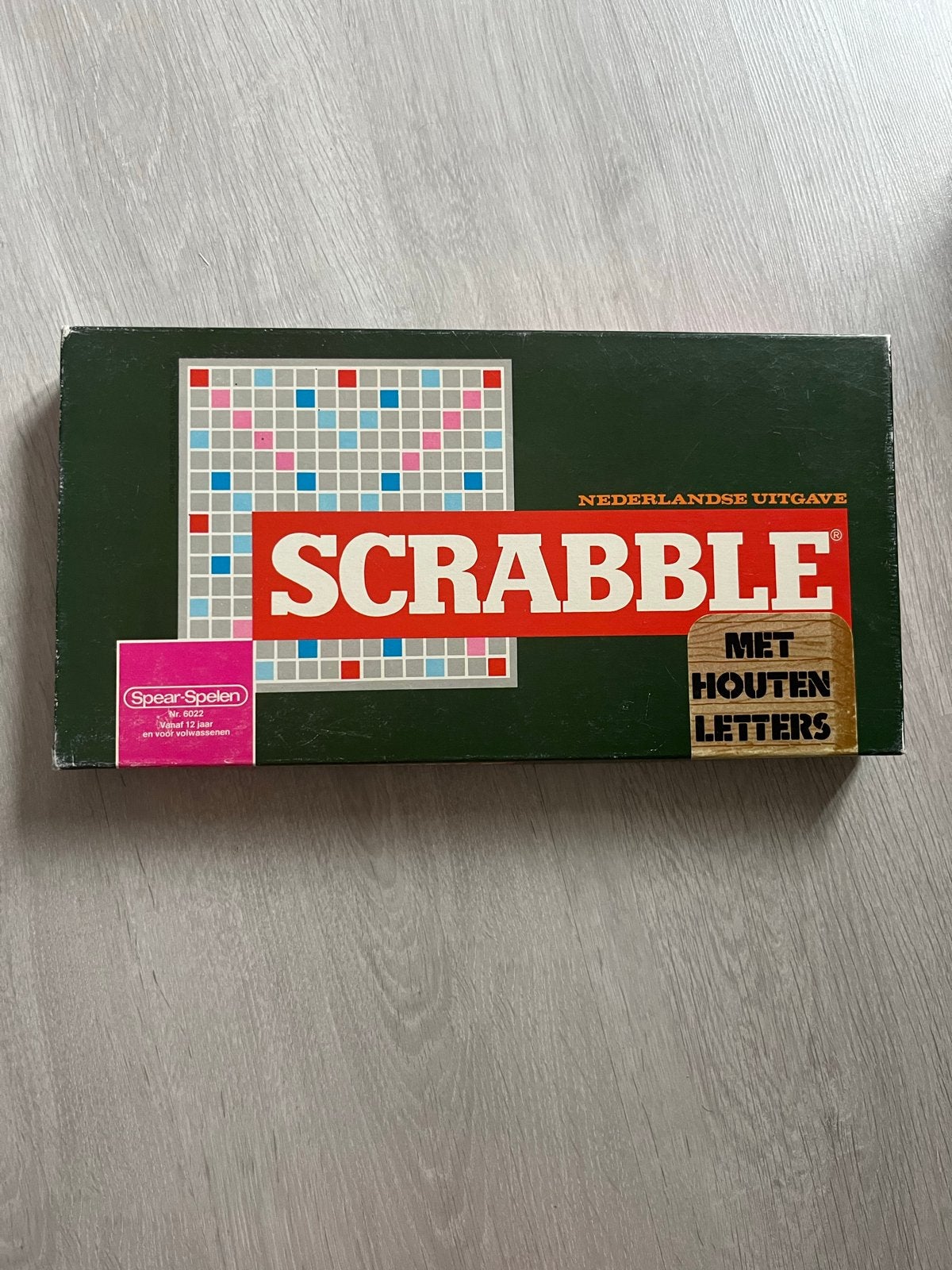 Origineel Scrabble spel met houten letters - Compleet, Drie of vier spelers, Ophalen of Verzenden, Gebruikt