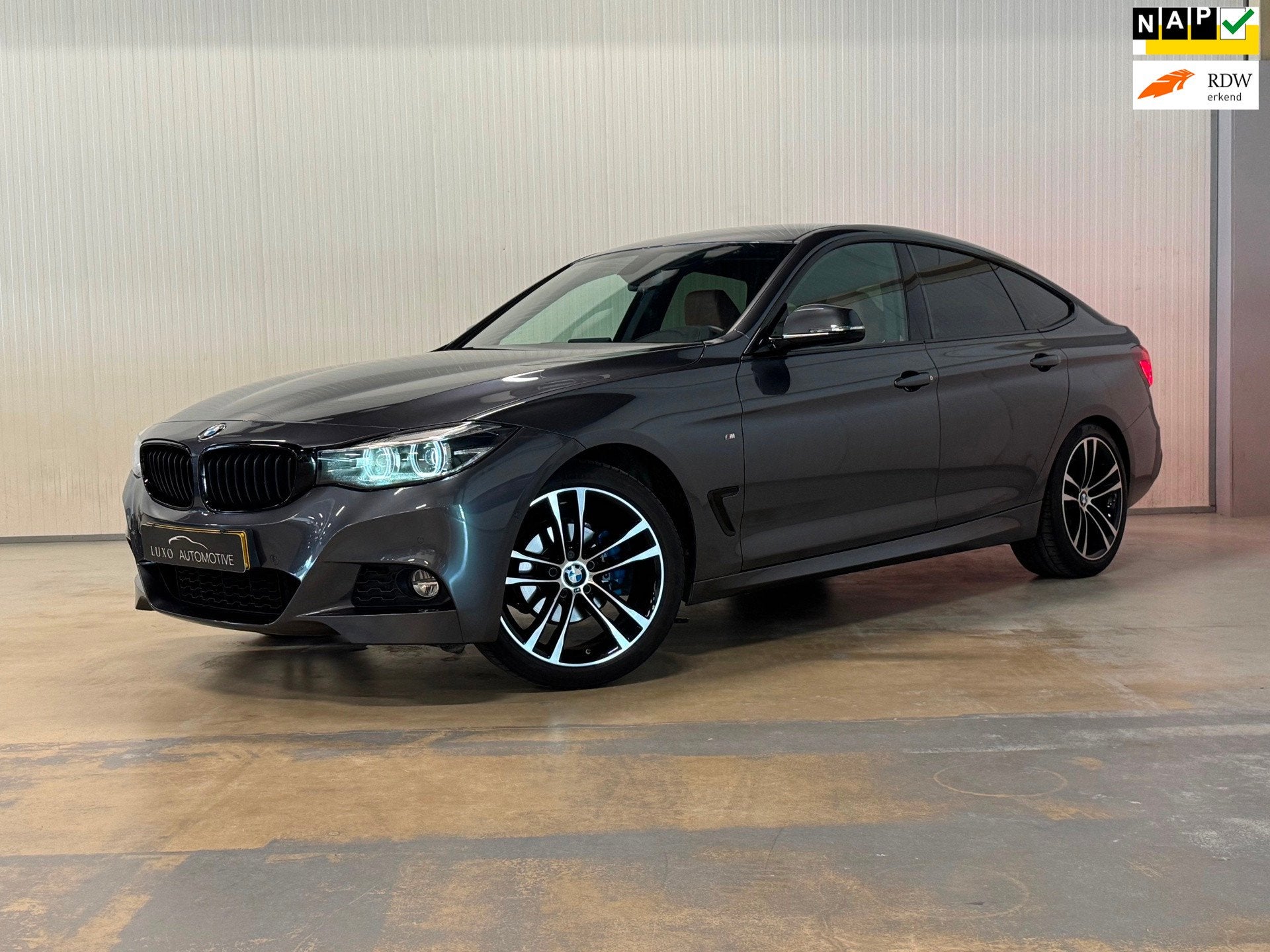 BMW 3-serie Gran Turismo 320i High Executive Edition | NAP |, Auto's, BMW, Automaat, Achterwielaandrijving, Gebruikt, Euro 6