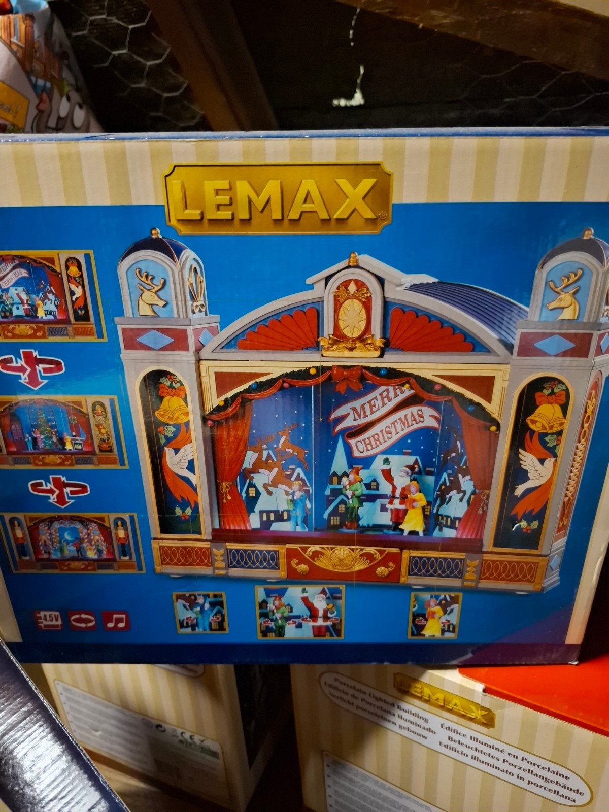 Lemax kersthuisje, Ophalen