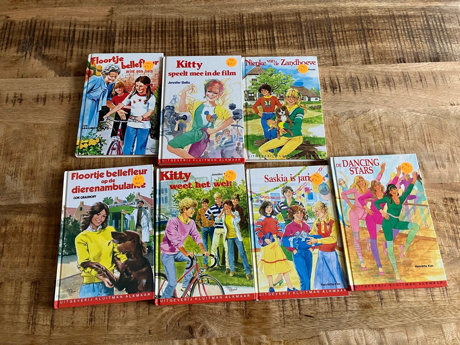Jeugdboeken: Floortje Bellefleur, Kitty, Nienke, Saskia, Dan, Ophalen of Verzenden, Gelezen, Fictie algemeen