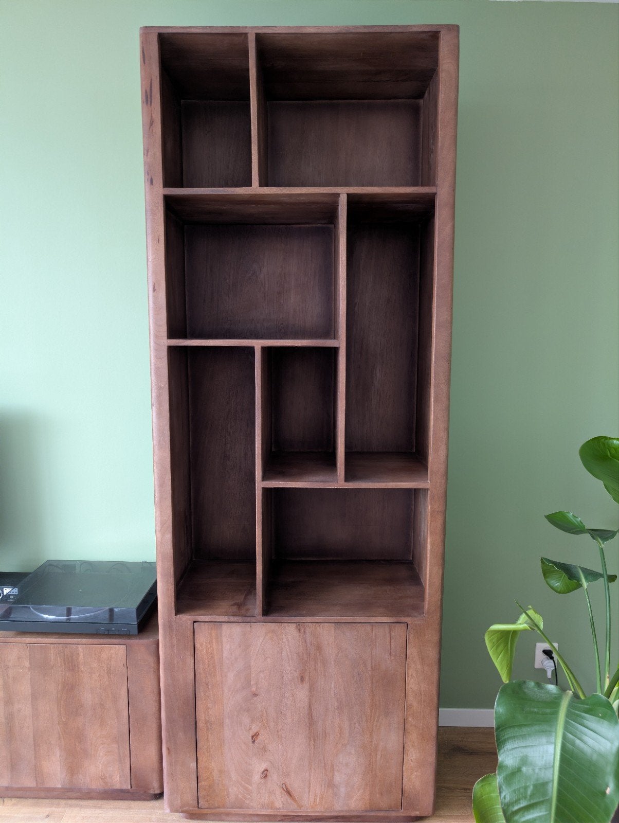 Wandkast Finn mangohout donkerbruin 80x45x220 cm, Ophalen, Met deur(en), 200 cm of meer, 50 tot 100 cm