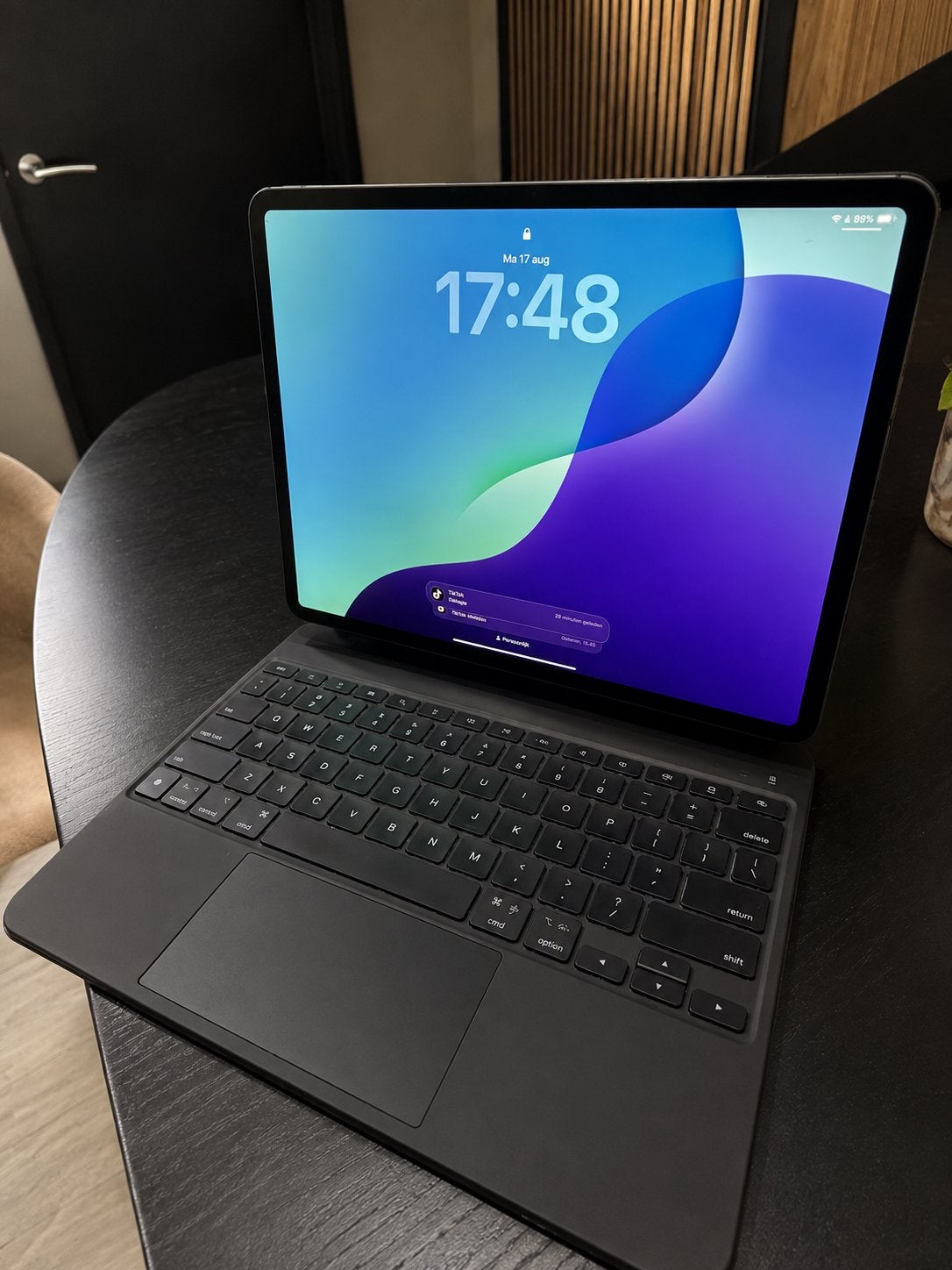 iPad Pro 12,9" 256GB (2020) + Premium Keyboard met Trackpad, Ophalen, 13 inch of meer, Zo goed als nieuw, Apple iPad Pro