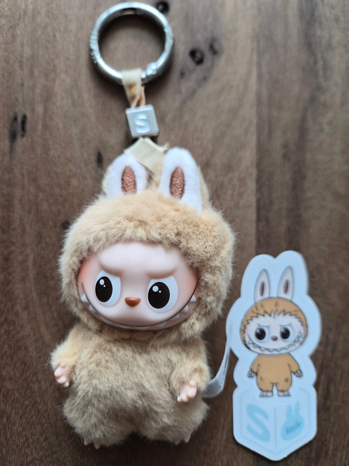 Labubu Pin For Love (S, smile), Ophalen of Verzenden, Nieuw, Knuffel of Figuurtje