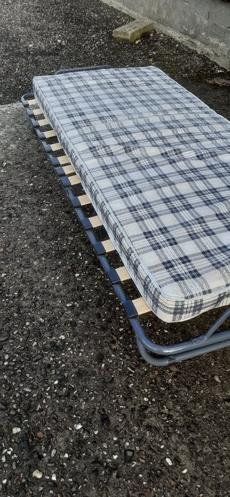 EENPERSOONS BEDDEN en BED BODEMS, Huis en Inrichting, Ophalen, Gebruikt, 90 cm, Eenpersoons