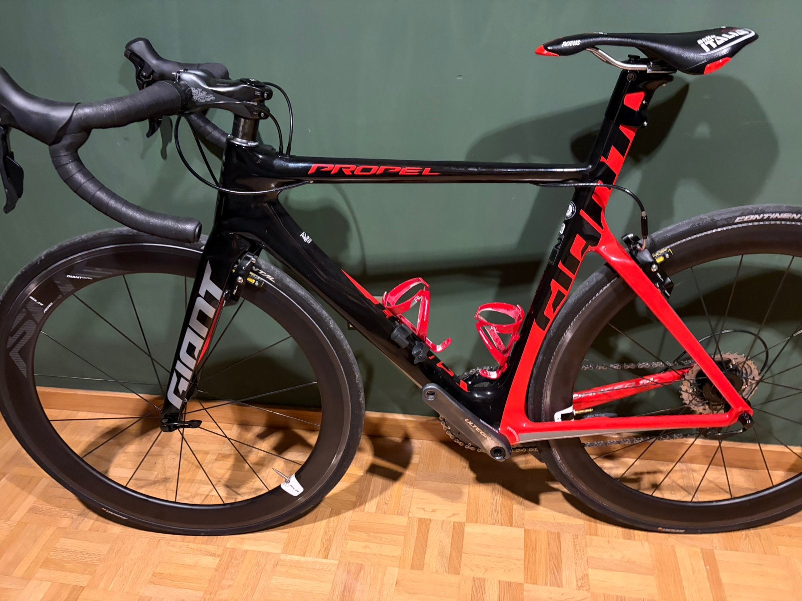 Racefiets Giant Propel Carbon vanaf 1 m 63, Fietsen en Brommers, Fietsen | Racefietsen, Ophalen, Carbon, Giant, Zo goed als nieuw