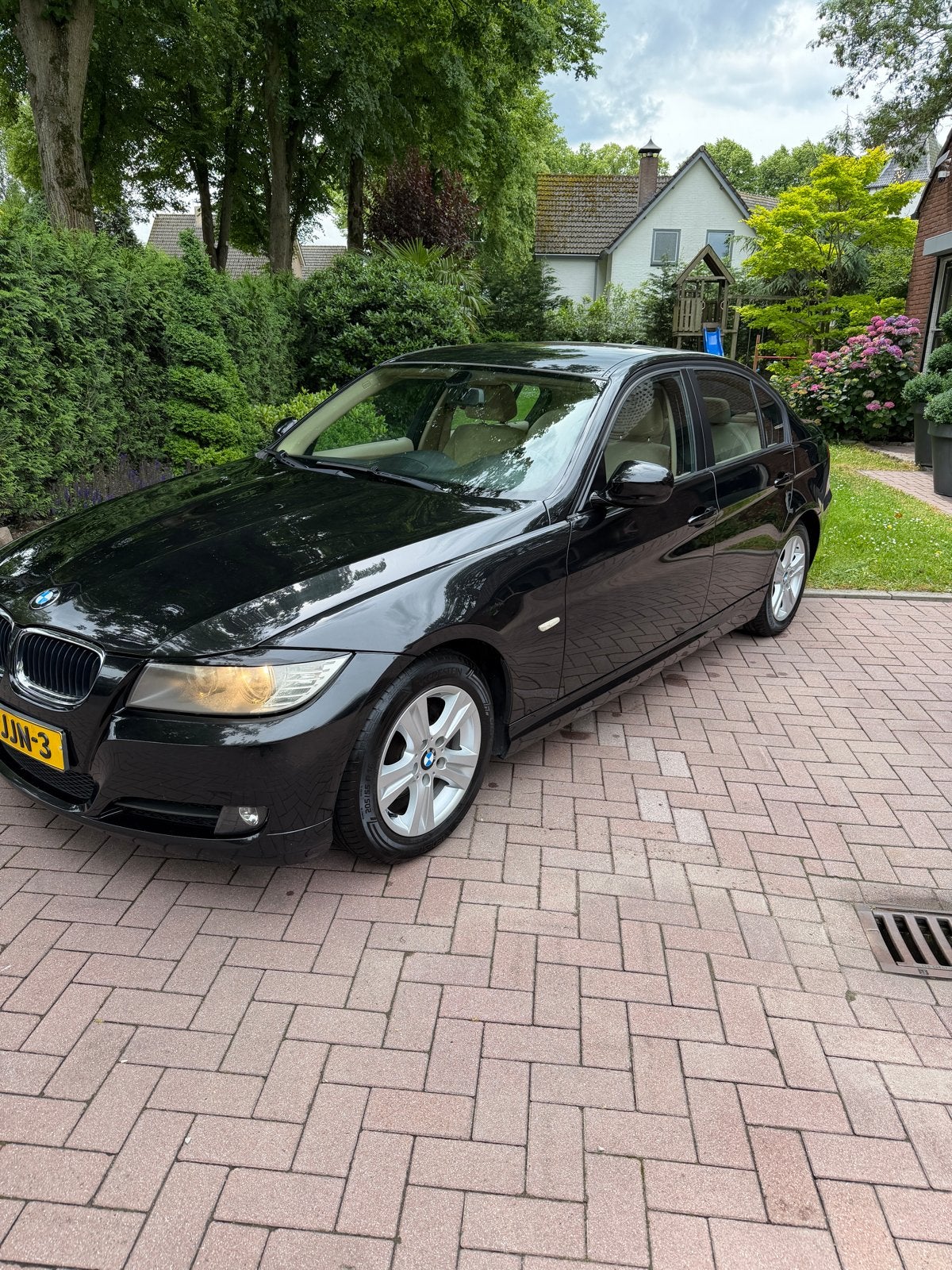 BMW 3 serie 318, Auto's, Achterwielaandrijving, Zwart, Origineel Nederlands, Handgeschakeld