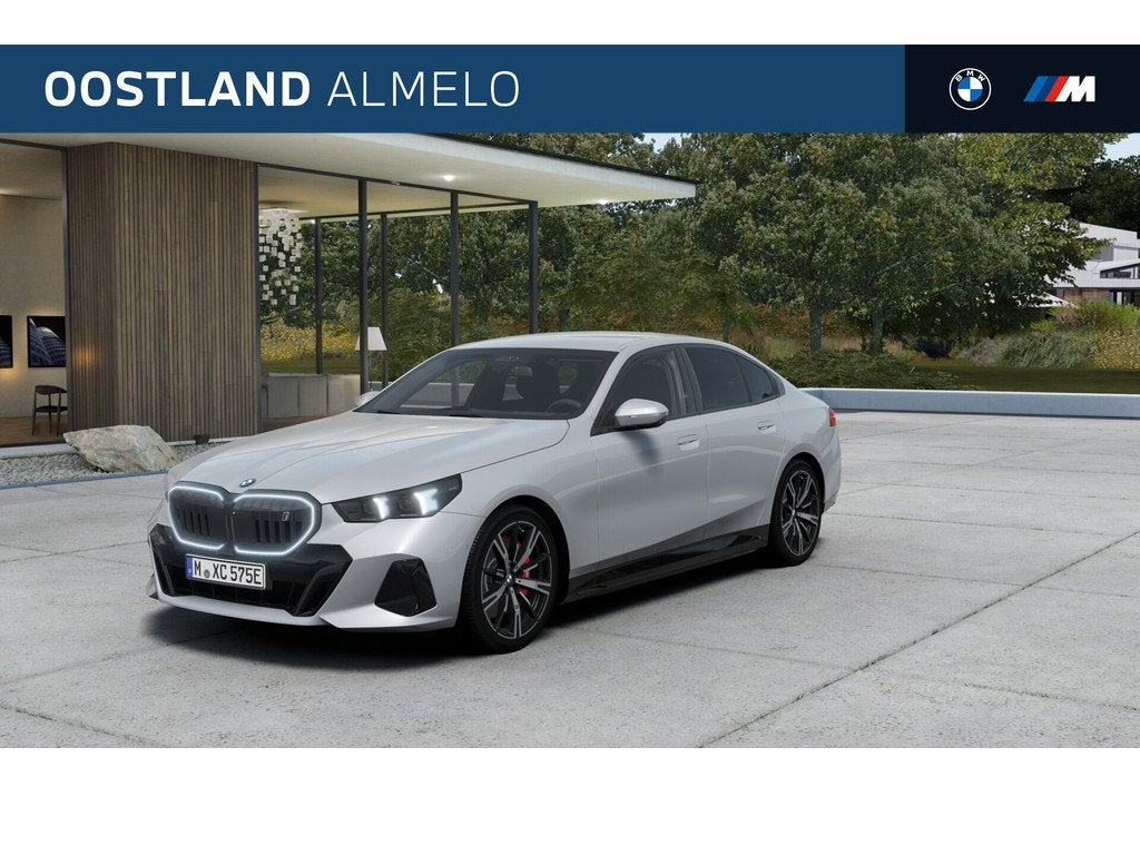 BMW i5 eDrive40 M Sport / Bowers & Wilkins / Stoelventilatie, Auto's, BMW, Bedrijf, Te koop, i5, Airconditioning, Alarm, Automatische klimaatregeling