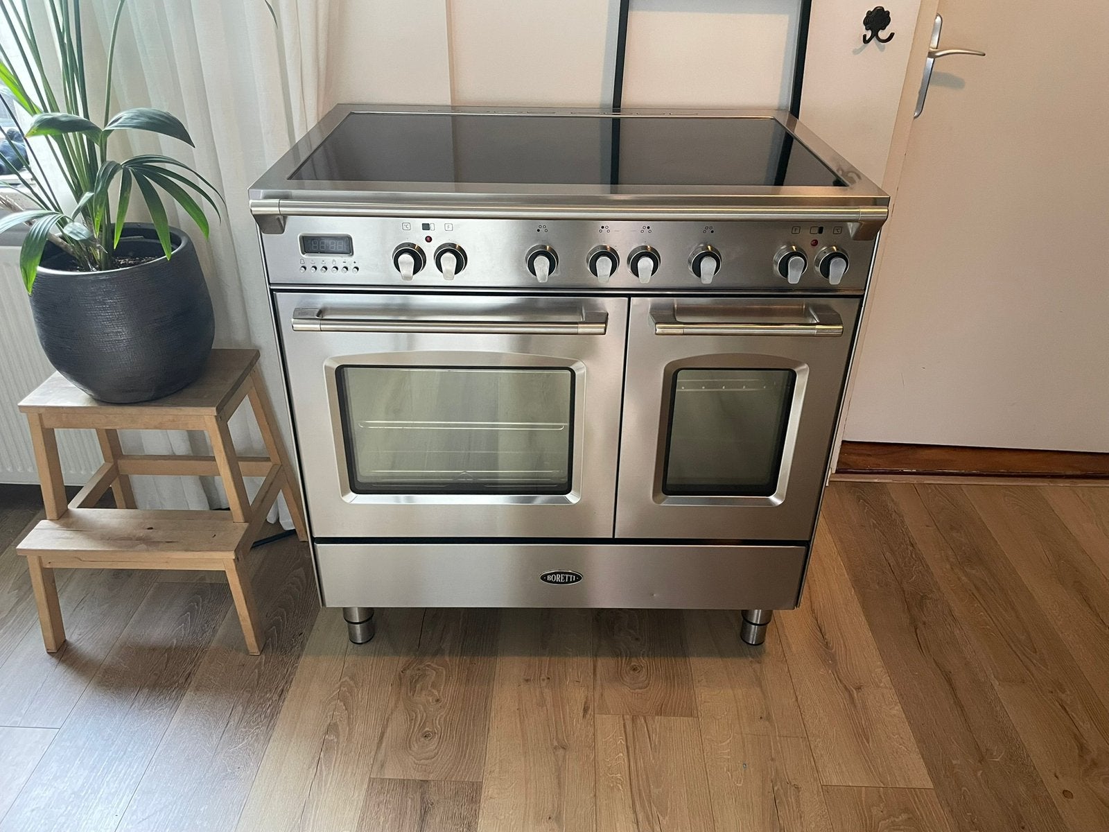 Prachtig 90cm Boretti inductie fornuis! RVS - 2 Ovens, Witgoed en Apparatuur, Kookplaten, Ophalen of Verzenden, Zo goed als nieuw