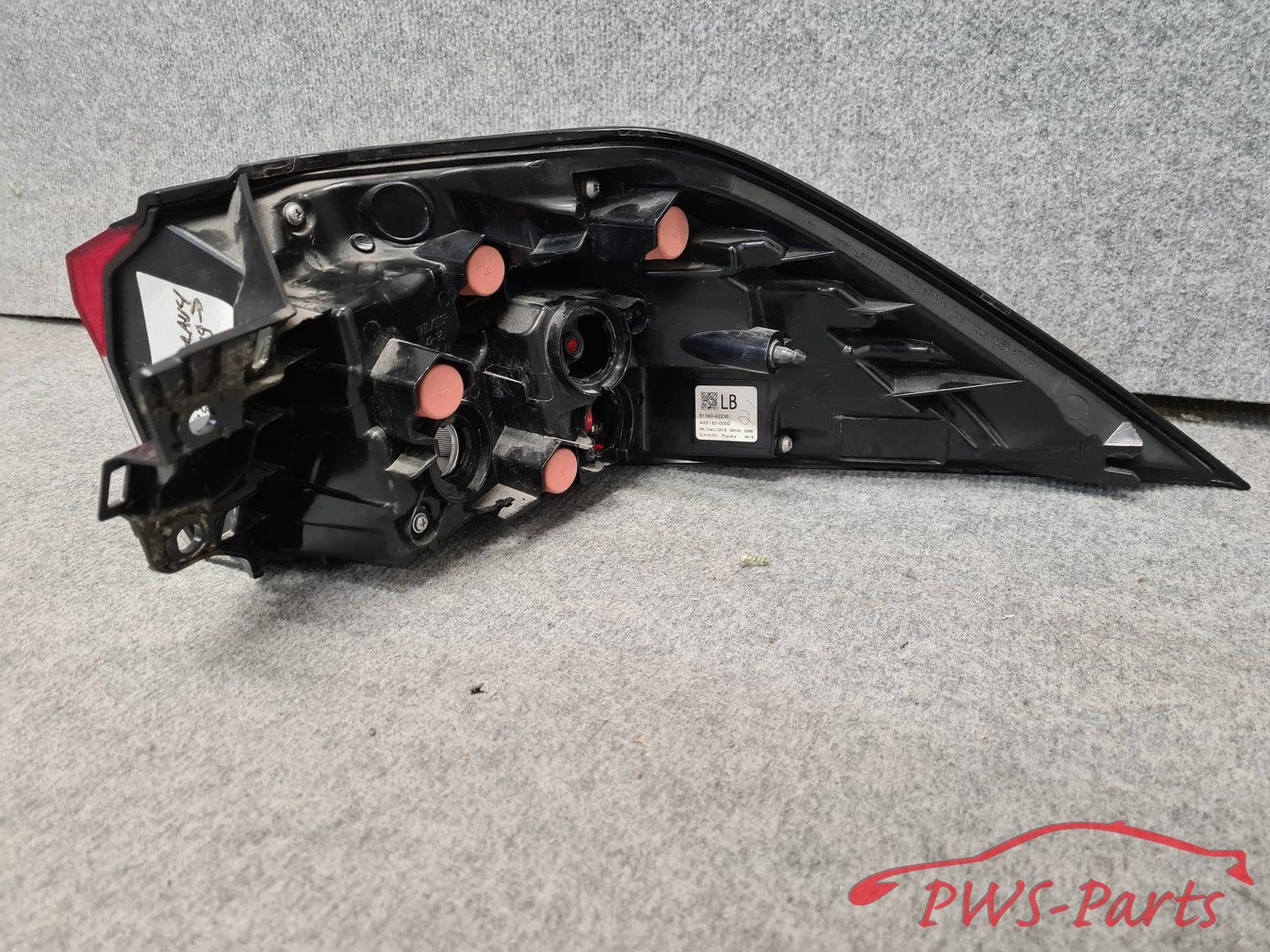 Foto 5 van TOYOTA RAV 4 RAV4 MK5 VANAF 2019 LINKS ACHTERLICHT ORIGINEEL