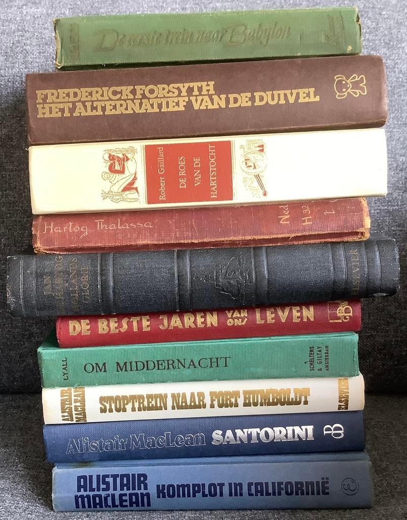 10 boeken (gebonden) €1,- per stuk, Ophalen of Verzenden, Gelezen, Verschillende onderwerpen