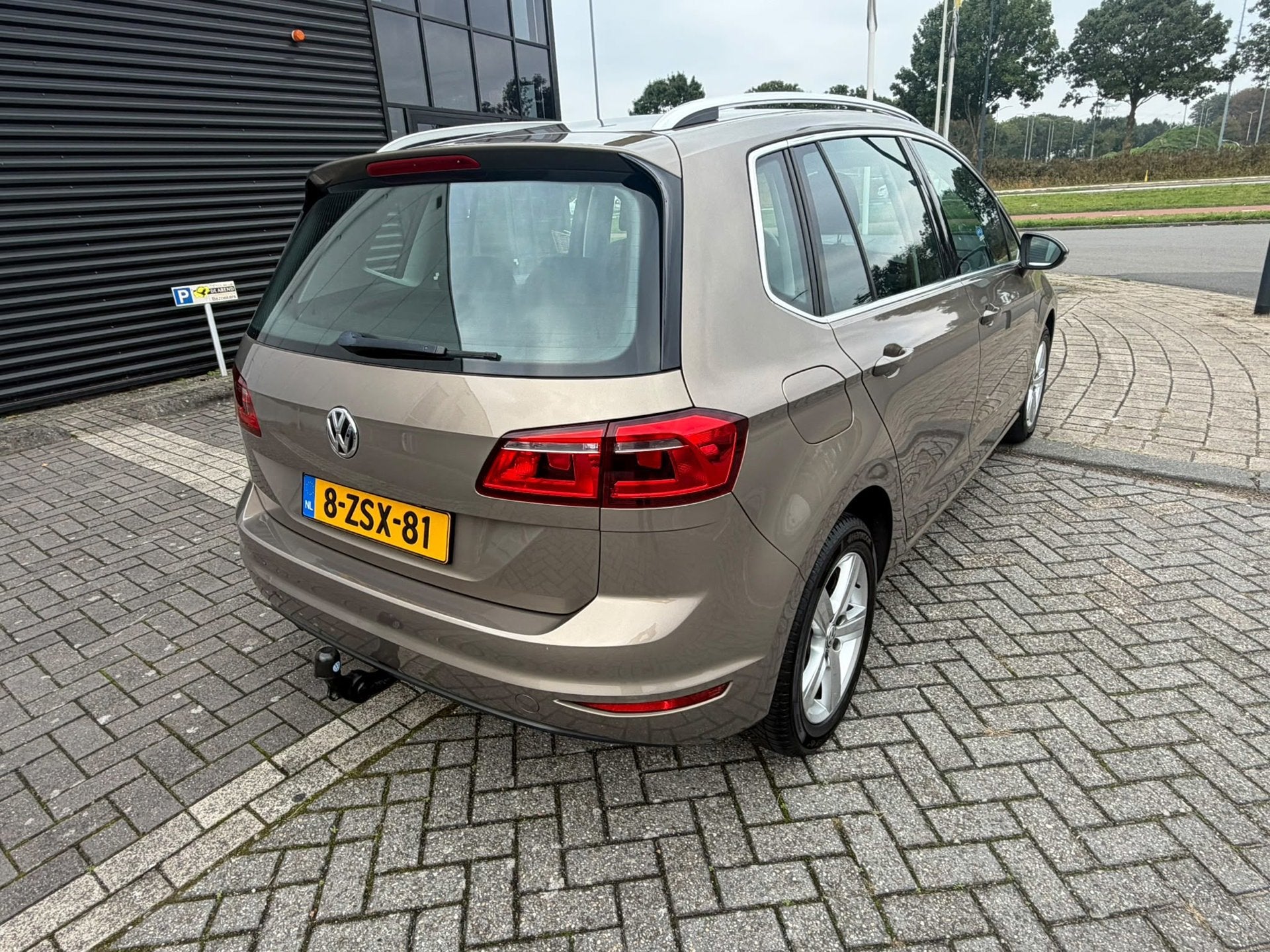 Volkswagen Golf Sportsvan 1.2 TSI Highline AUTMAAT DSG NAP, Gebruikt, Euro 6, 4 cilinders, Beige