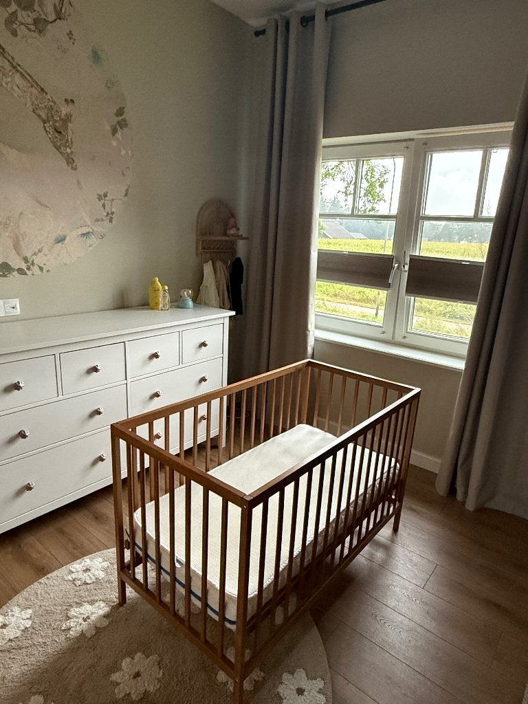 Petit Amelie ledikant walnoot incl. Aerosleep matras, Ophalen, Zo goed als nieuw, Ledikant