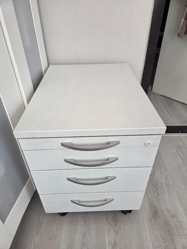 2 kantoor ladekasten, Ophalen, Minder dan 50 cm, Gebruikt, 3 of 4 laden
