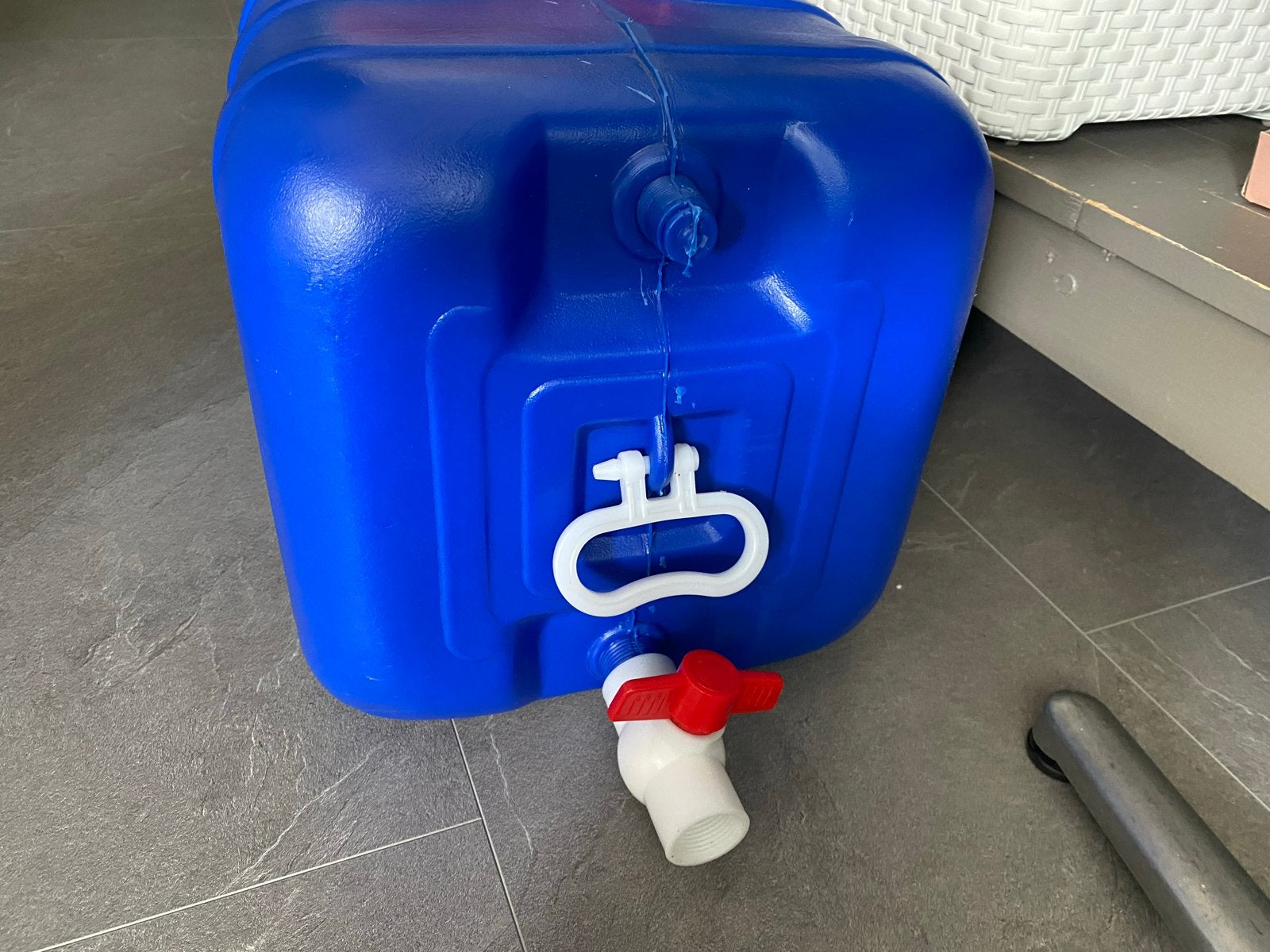 Blauwe nieuwe Watertank met Kraan - Ideaal voor Camping/Tuin, Caravans en Kamperen, Ophalen, Nieuw
