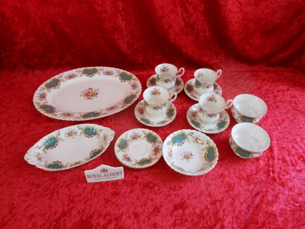 OPRUIMING Royal Albert Berkeley, Ophalen of Verzenden, Zo goed als nieuw, Porselein, Overige typen