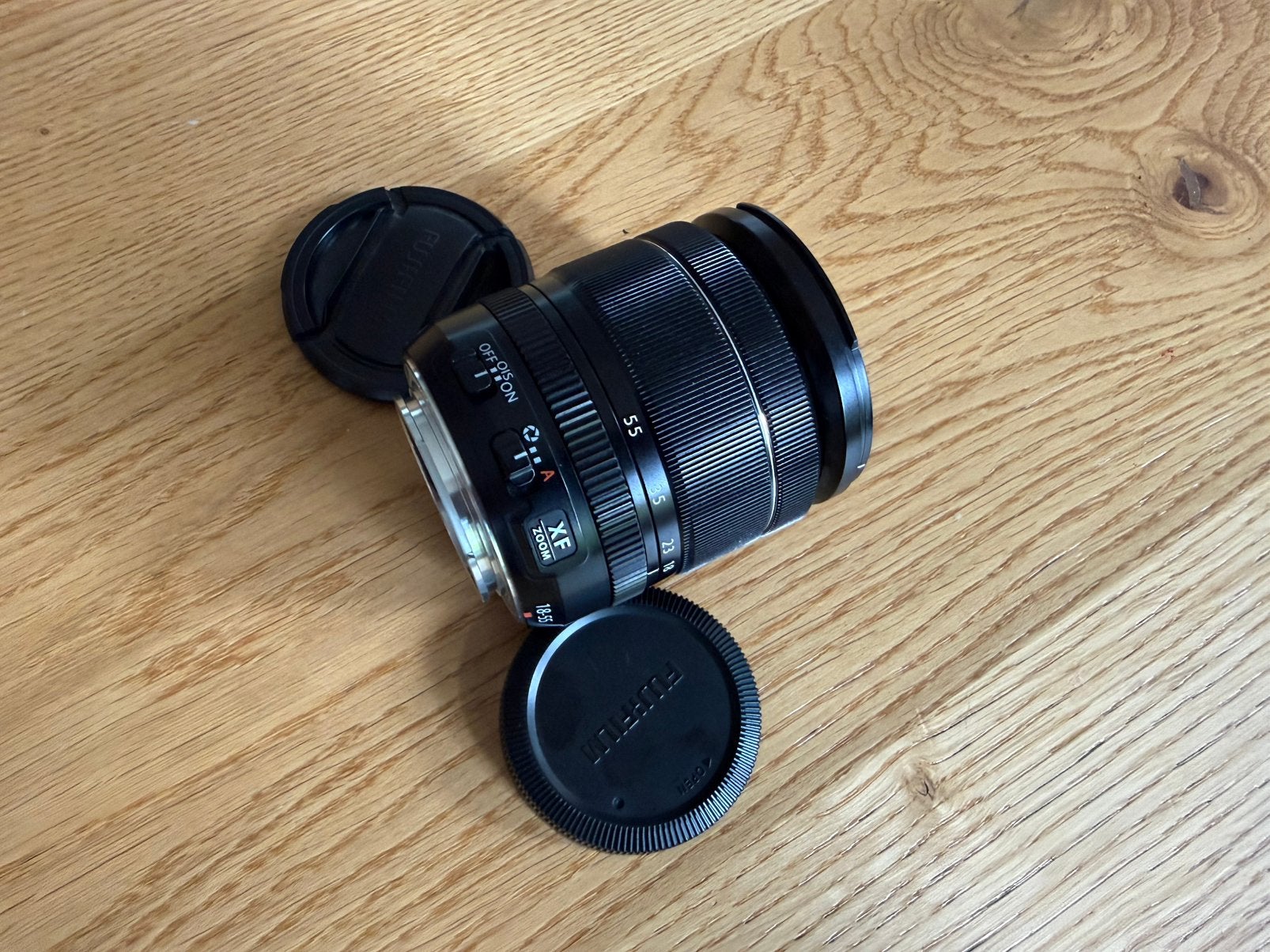 Fujifilm XF 18-55mm f/2.8-4 R LM OIS + zonnekap, Fujifilm, Ophalen of Verzenden, Standaardlens, Zoom