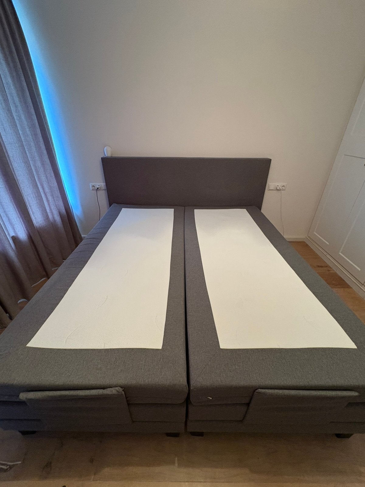 Auping Elektrische boxspring, Ophalen, Zo goed als nieuw, Tweepersoons