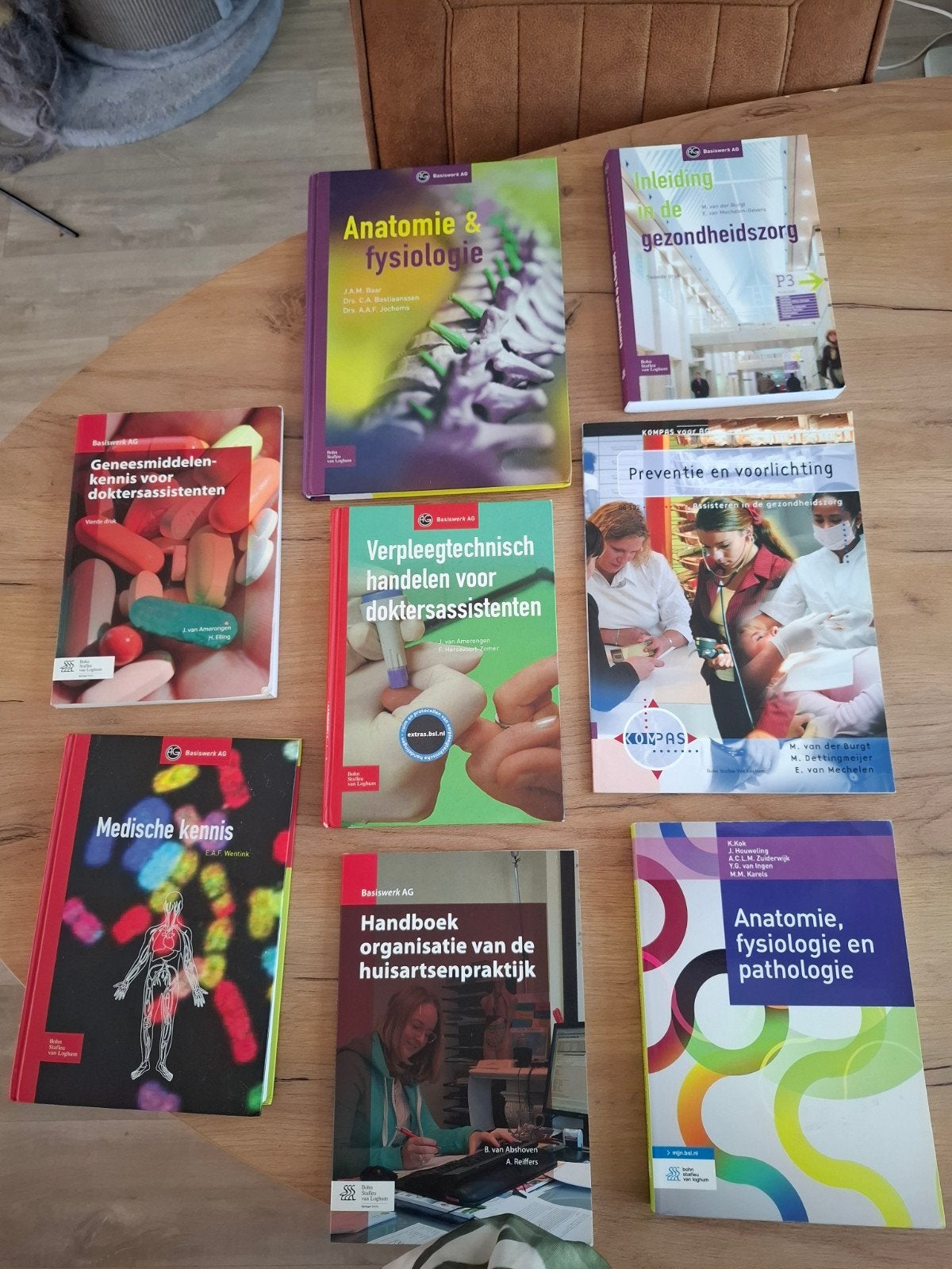 Studieboeken doktersassistente Capabel Onderwijsgroep, Boeken, Ophalen of Verzenden, Gelezen, MBO