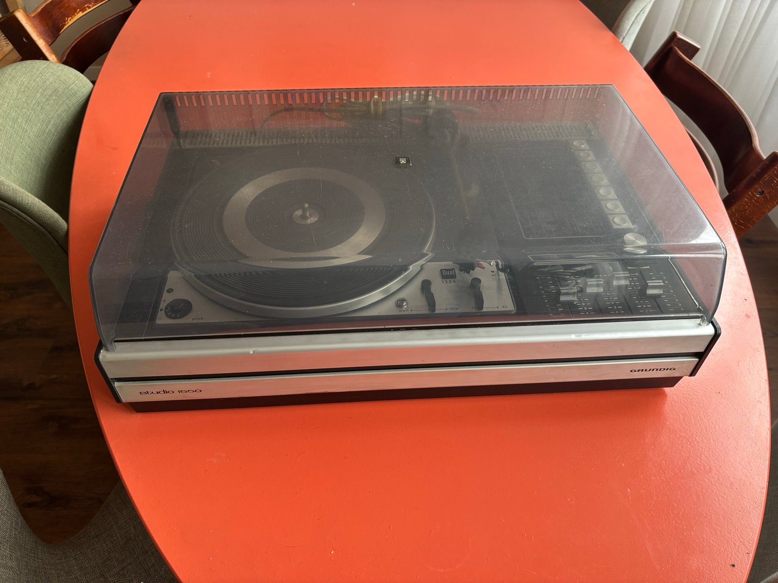 Grundig Studio 1550 Platenspeler - Werkend, mist scharnier, Audio, Tv en Foto, Platenspelers, Ophalen, Gebruikt, Platenspeler