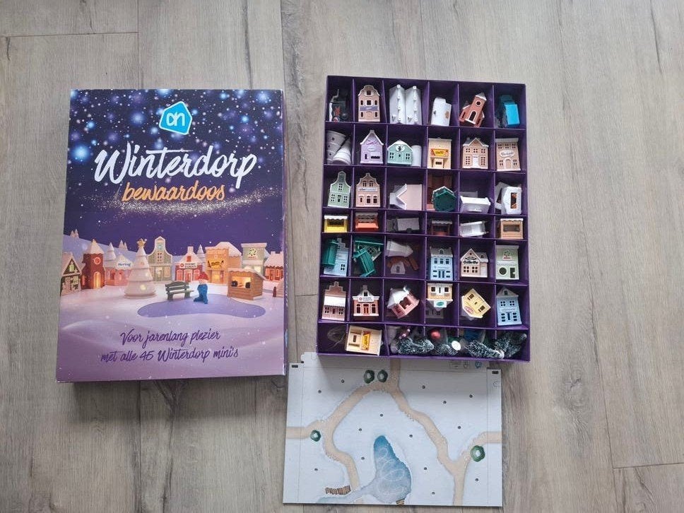 Winterdorp bewaarbox met Albert Heijn huisjes, Ophalen of Verzenden, Zo goed als nieuw