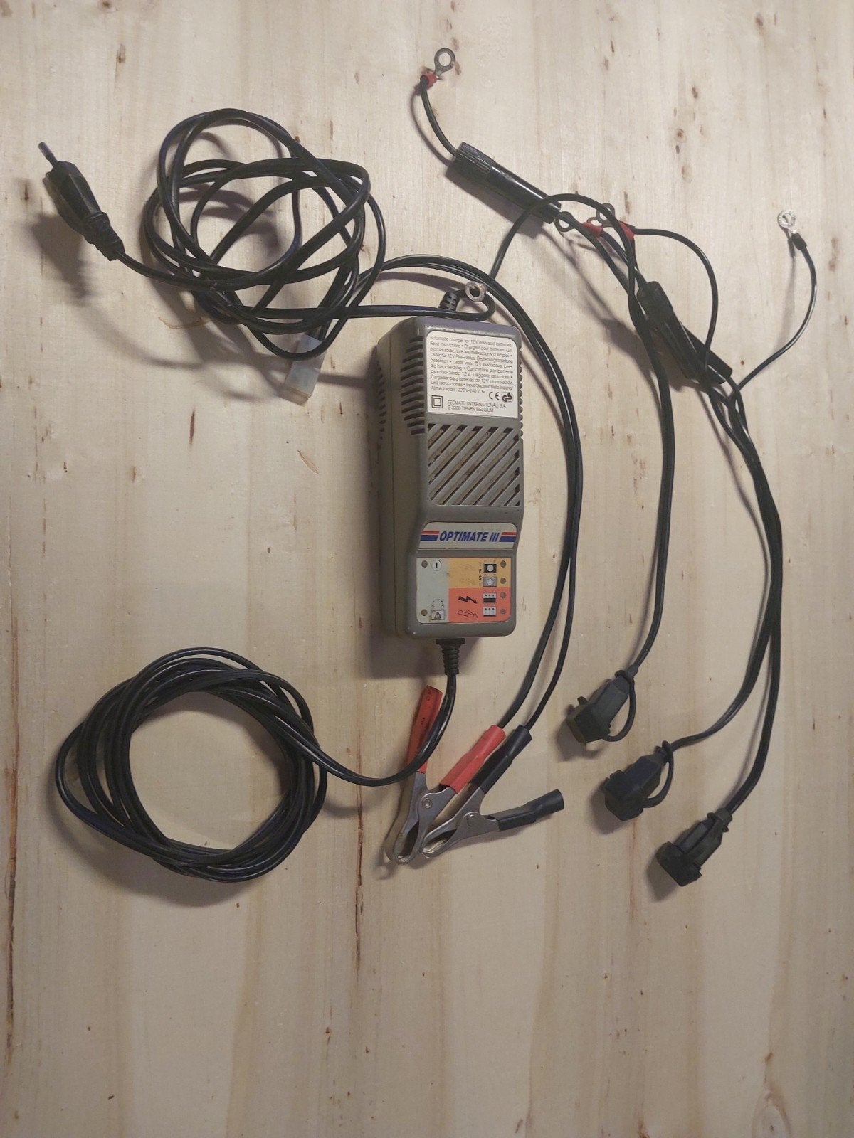 Acculader Optimate III - Gebruikt maar in topstaat, Gebruikt