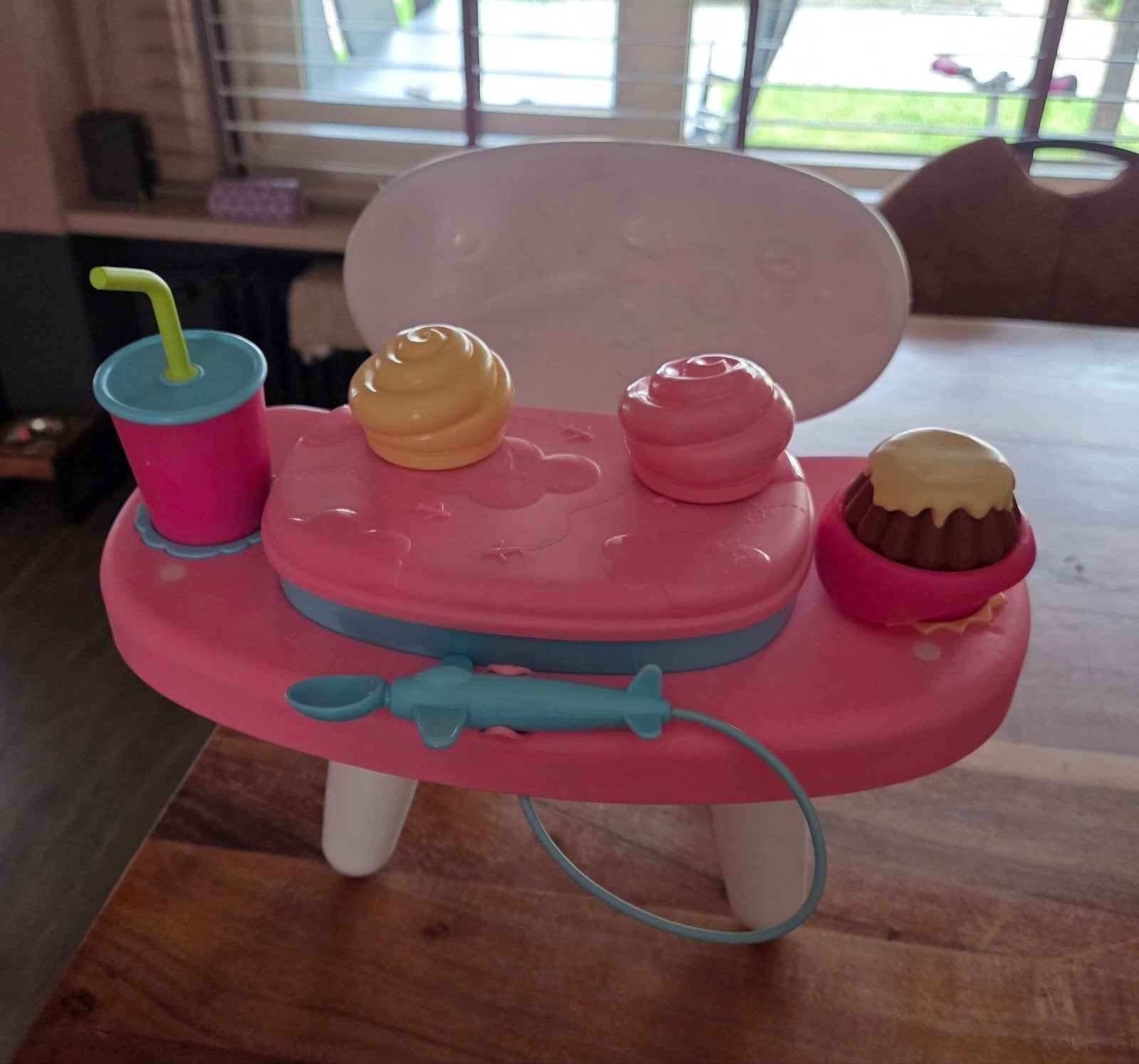 Baby born poppenstoel, Ophalen of Verzenden, Zo goed als nieuw