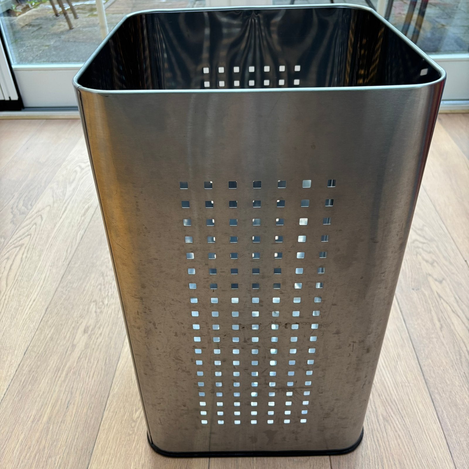 Metalen wasmand groot, Ophalen, Zo goed als nieuw, Zwart