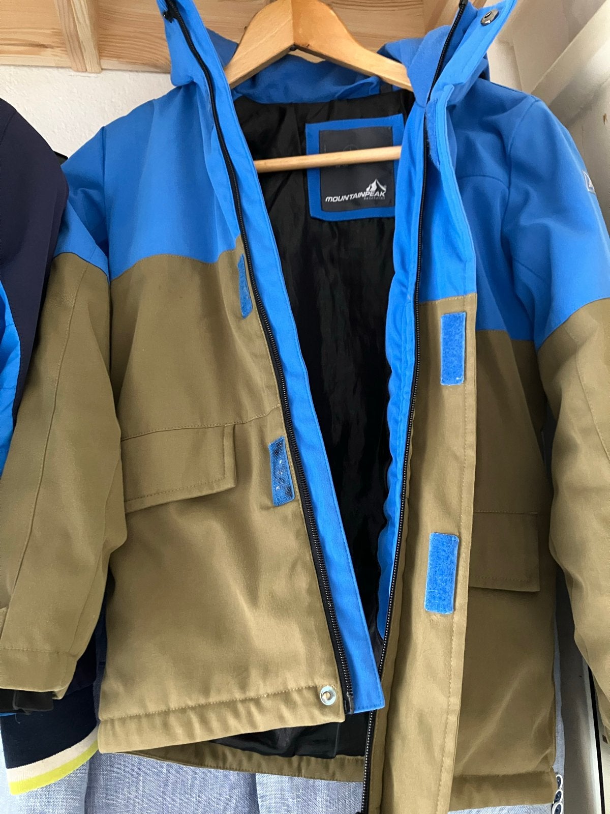 Mountain Peak winterjas maat 140, Kinderen en Baby's, Kinderkleding | Maat 140, Ophalen of Verzenden, Gebruikt, Jongen, Jas