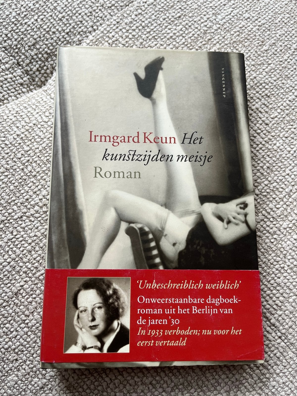 Irmgard Keun - Het kunstzijden meisje (Roman), Ophalen of Verzenden, Zo goed als nieuw, Nederland
