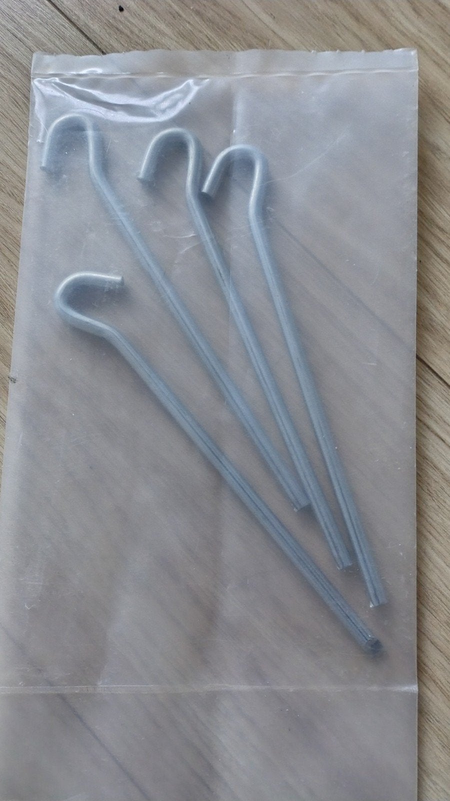 Tentharingen in verpakking en 6 grond pennen 23cm lang., Ophalen of Verzenden, Nieuw