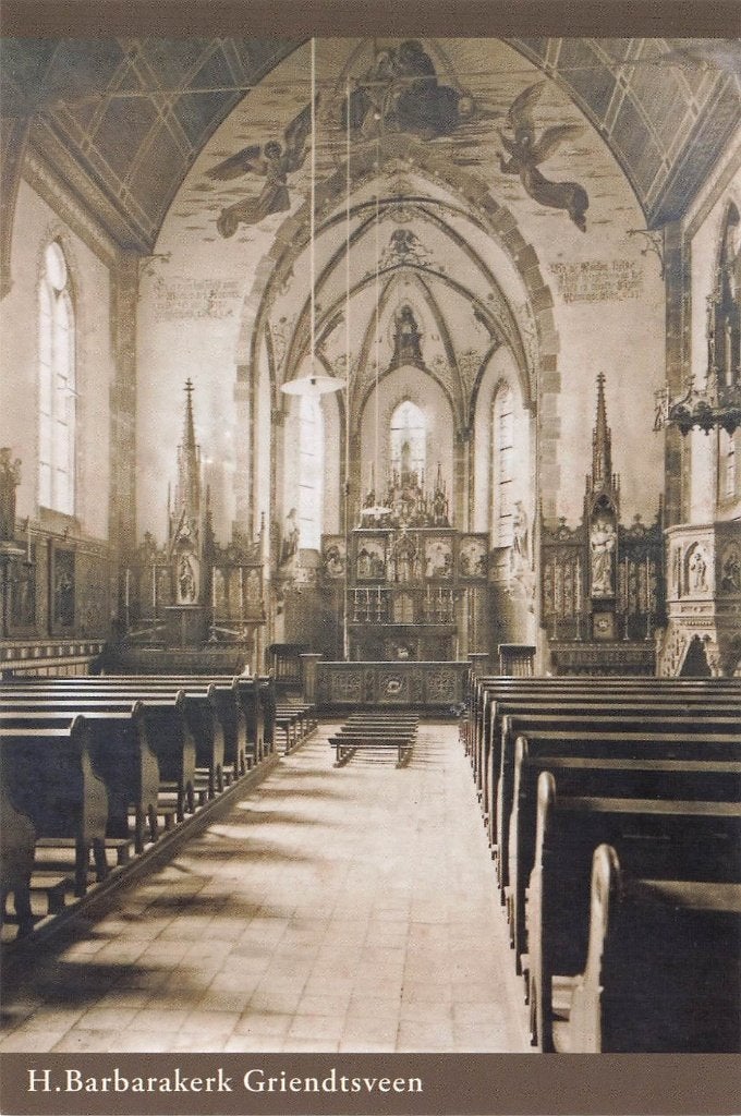 Interieur H. Barbarakerk, Griendtsveen (groot formaat), Ophalen of Verzenden, 1980 tot heden, Ongelopen, Limburg