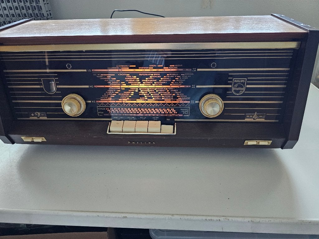 Klassieke Philips radio, Ophalen, Gebruikt