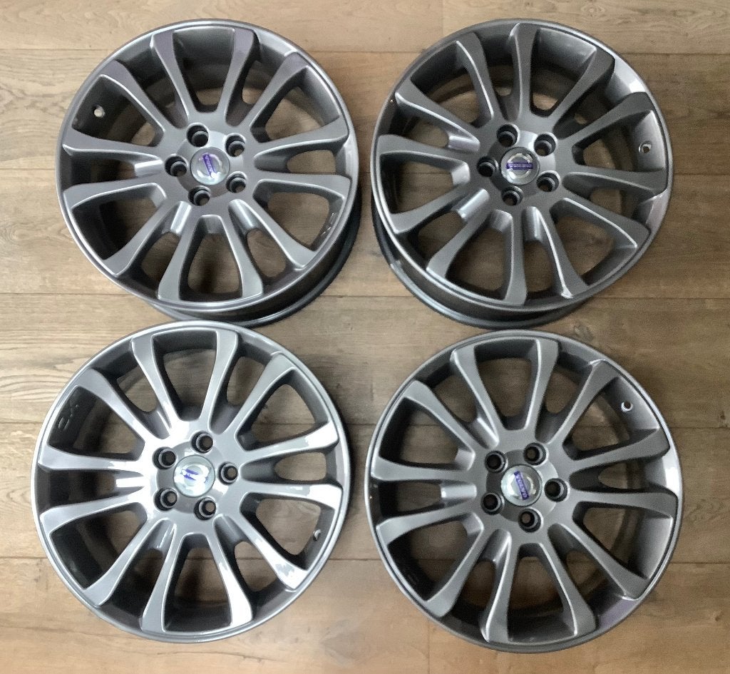 Velgen 18 inch Volvo XC70 en XC60. Grijs antraciet, Auto-onderdelen, Banden en Velgen, Ophalen, 18 inch, Gebruikt, Velg(en)
