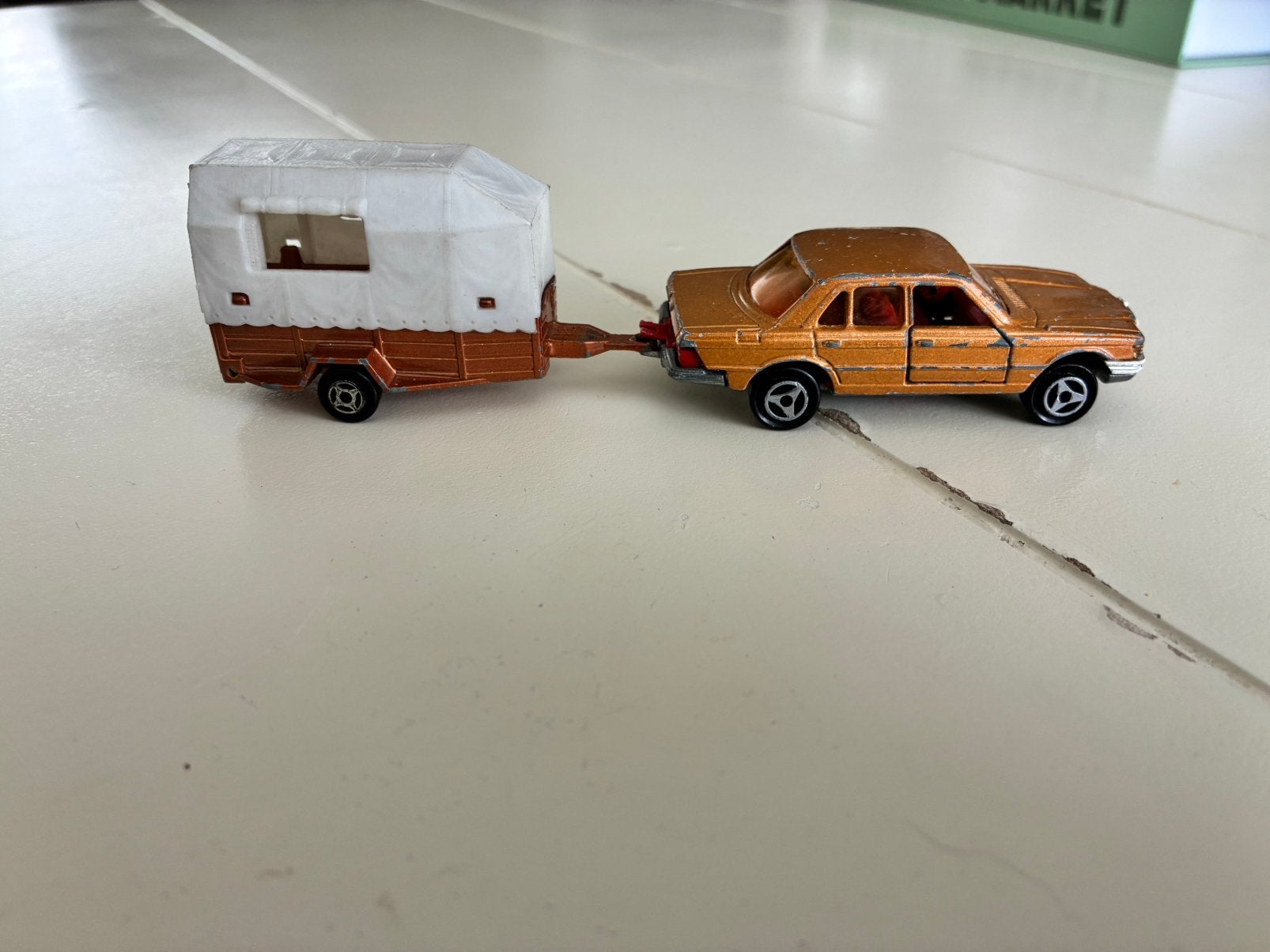 Majorette Mercedes met aanhanger, Ophalen of Verzenden, Zo goed als nieuw, Bus of Vrachtwagen